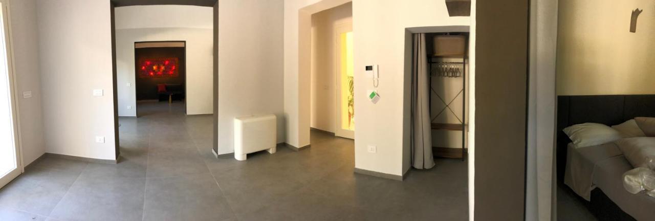 Carlo V - Con Piscina E Giardino Privati Apartment Lecce Ngoại thất bức ảnh