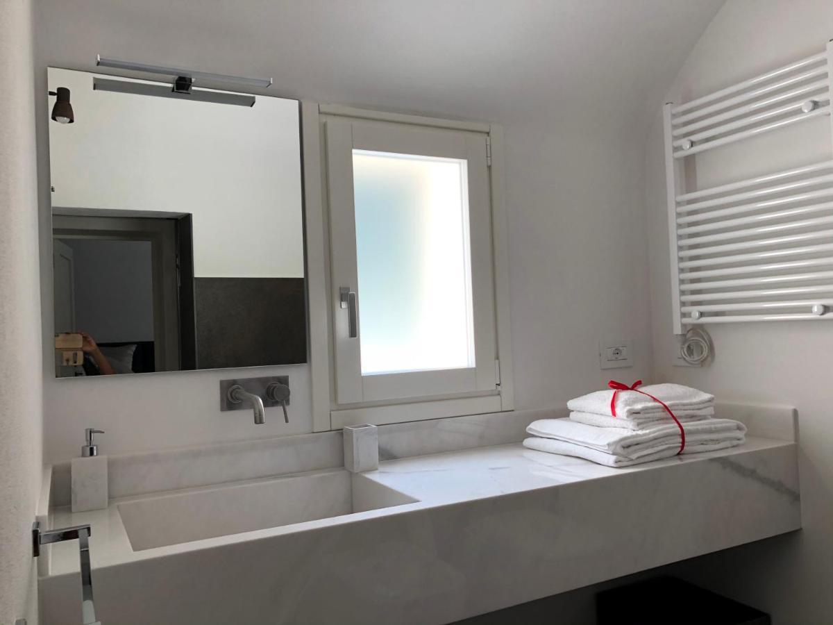 Carlo V - Con Piscina E Giardino Privati Apartment Lecce Ngoại thất bức ảnh
