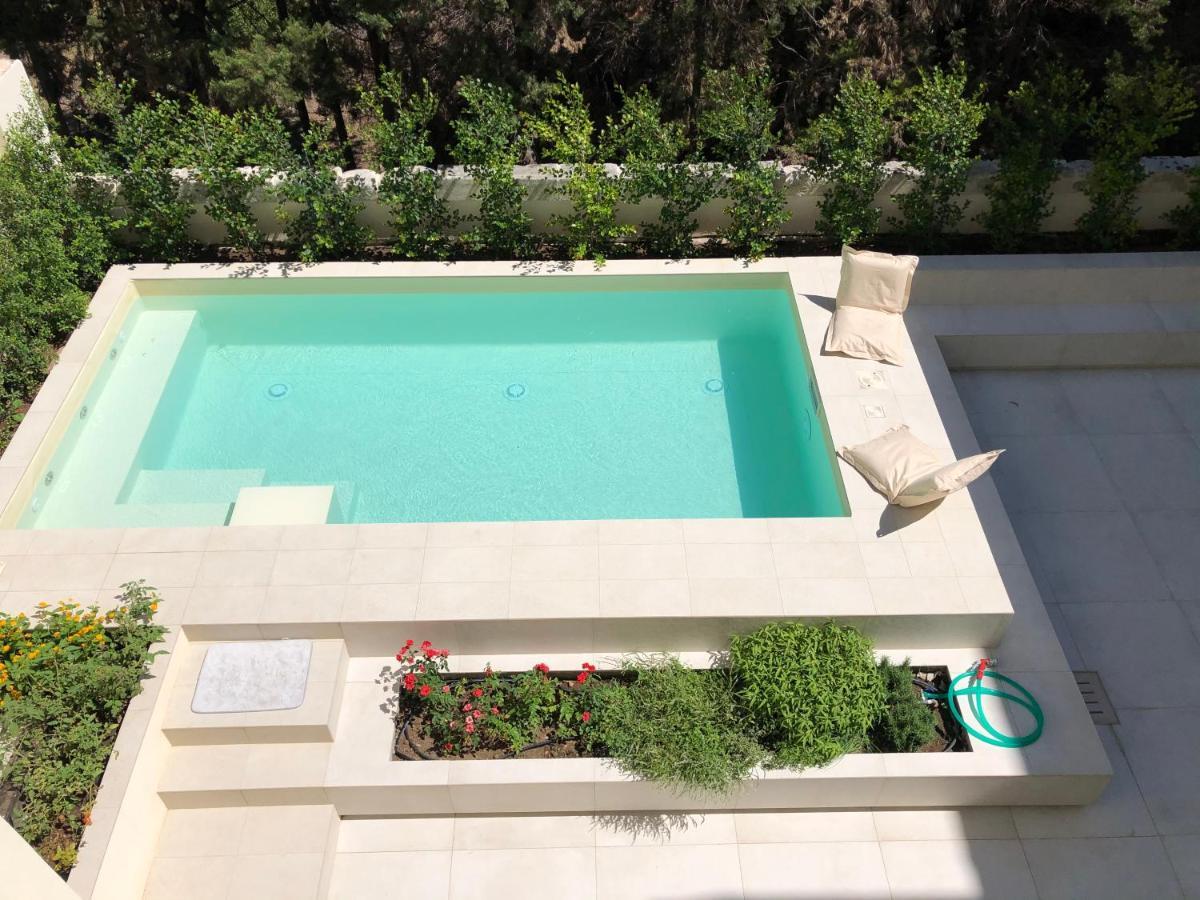 Carlo V - Con Piscina E Giardino Privati Apartment Lecce Ngoại thất bức ảnh