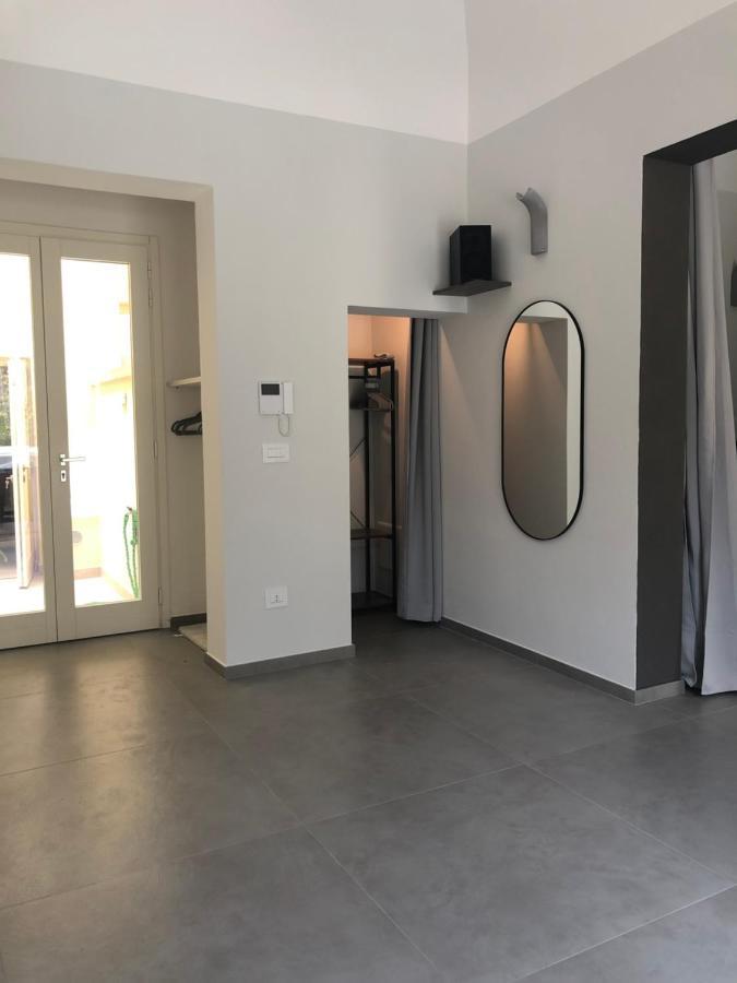 Carlo V - Con Piscina E Giardino Privati Apartment Lecce Ngoại thất bức ảnh