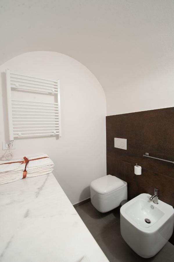 Carlo V - Con Piscina E Giardino Privati Apartment Lecce Ngoại thất bức ảnh