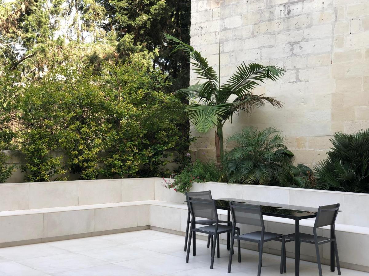 Carlo V - Con Piscina E Giardino Privati Apartment Lecce Ngoại thất bức ảnh