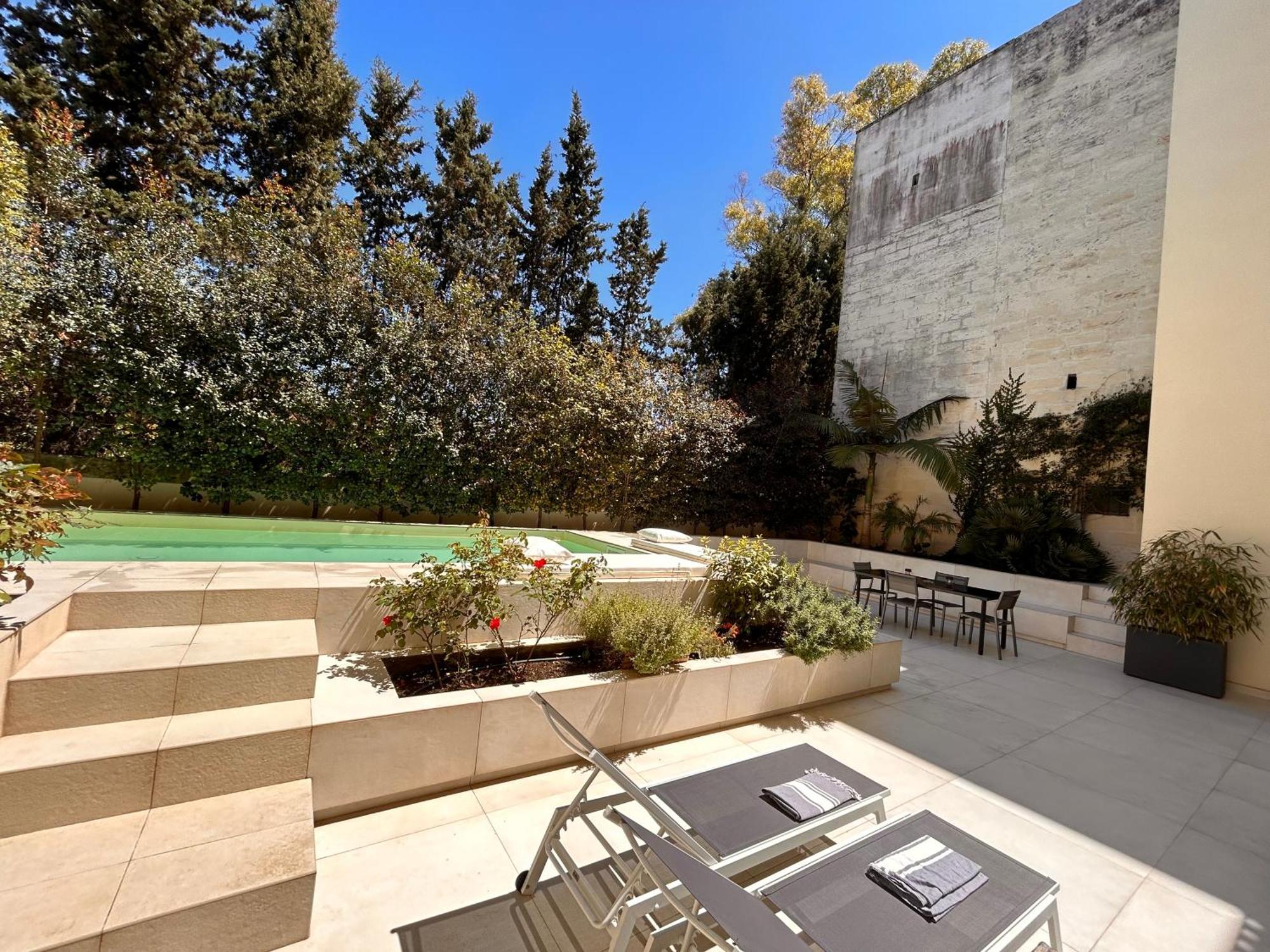Carlo V - Con Piscina E Giardino Privati Apartment Lecce Ngoại thất bức ảnh
